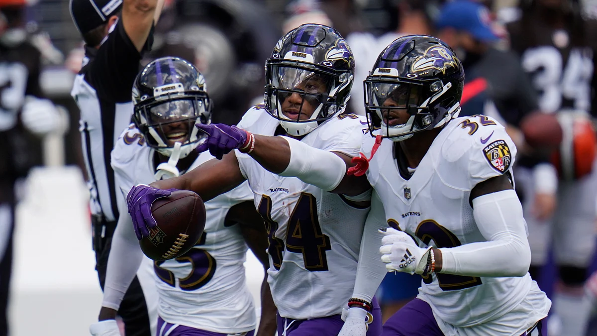 After going 8-5-1 Sunday, Jared Hackmyer picks the stud Monday Night Football matchup – Kansas City Chiefs vs Baltimore Ravens