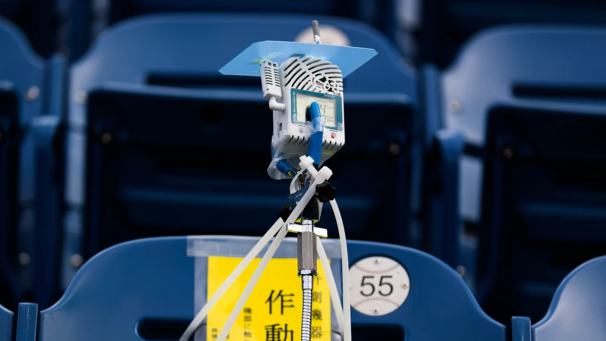 Japan using high-tech experiments to fill baseball stadium safely