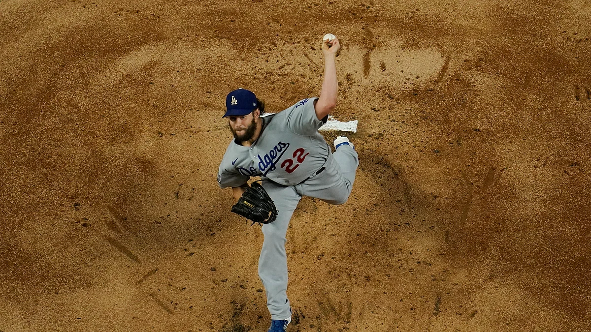 Clayton Kershaw stops steal of home, hands Dodgers 3-2 Series lead over Rays