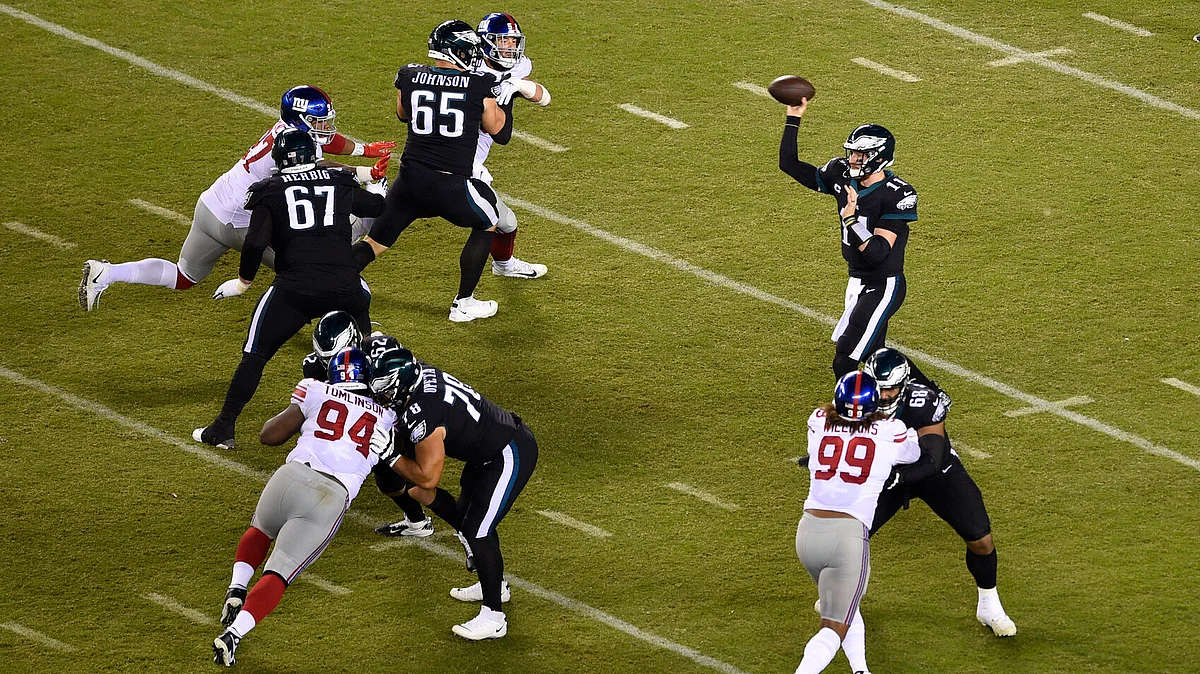 BoopProps Sunday NFL - Eagles vs. Cowboys - Heading back happily one more time to the Wentz Well