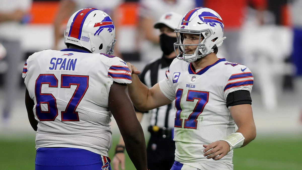 In a special Tuesday Night Football contest, Jared Hackmyer picks the Tennessee Titans vs Buffalo Bills in a battle of undefeated teams
