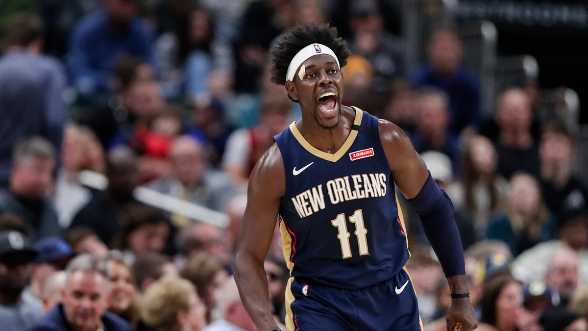 Big Bang for the Bucks: Milwaukee gets Jrue Holiday to win with Giannis Antetokounmpo