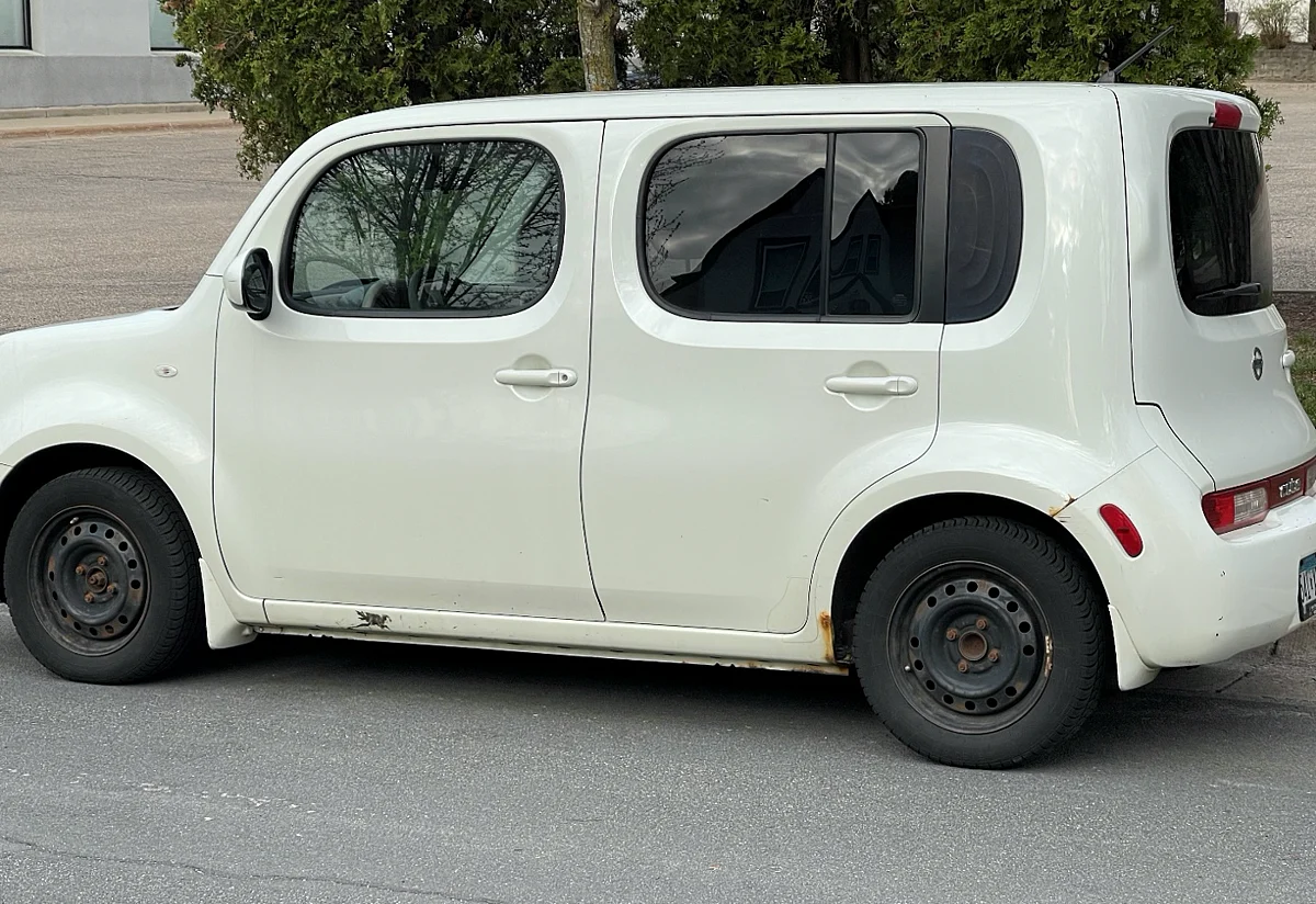 This edition’s hooptie is from Cole of Oregon who tells us that his Cube has 250K miles and runs like it's brand new. Thanks, Cole! Have a hooptie you want us to highlight? Email your picture with an unexposed license plate to hooptiehandicapper@gmail.com