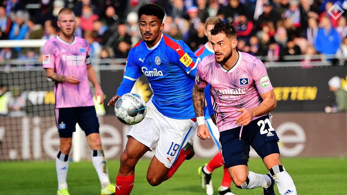 Paris saint-germain score equalizer in the last minute of injury time FC Schalke 04 begins life in 2. Bundesliga Friday against Hamburger SV