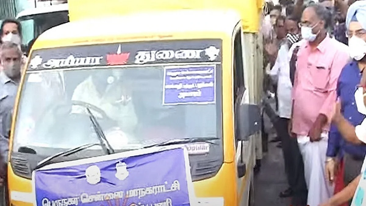 சென்னையில் 7 மணிக்கே தொடங்கிய நடமாடும் காய்கறி விற்பனை: பொதுமக்கள் மகிழ்ச்சி