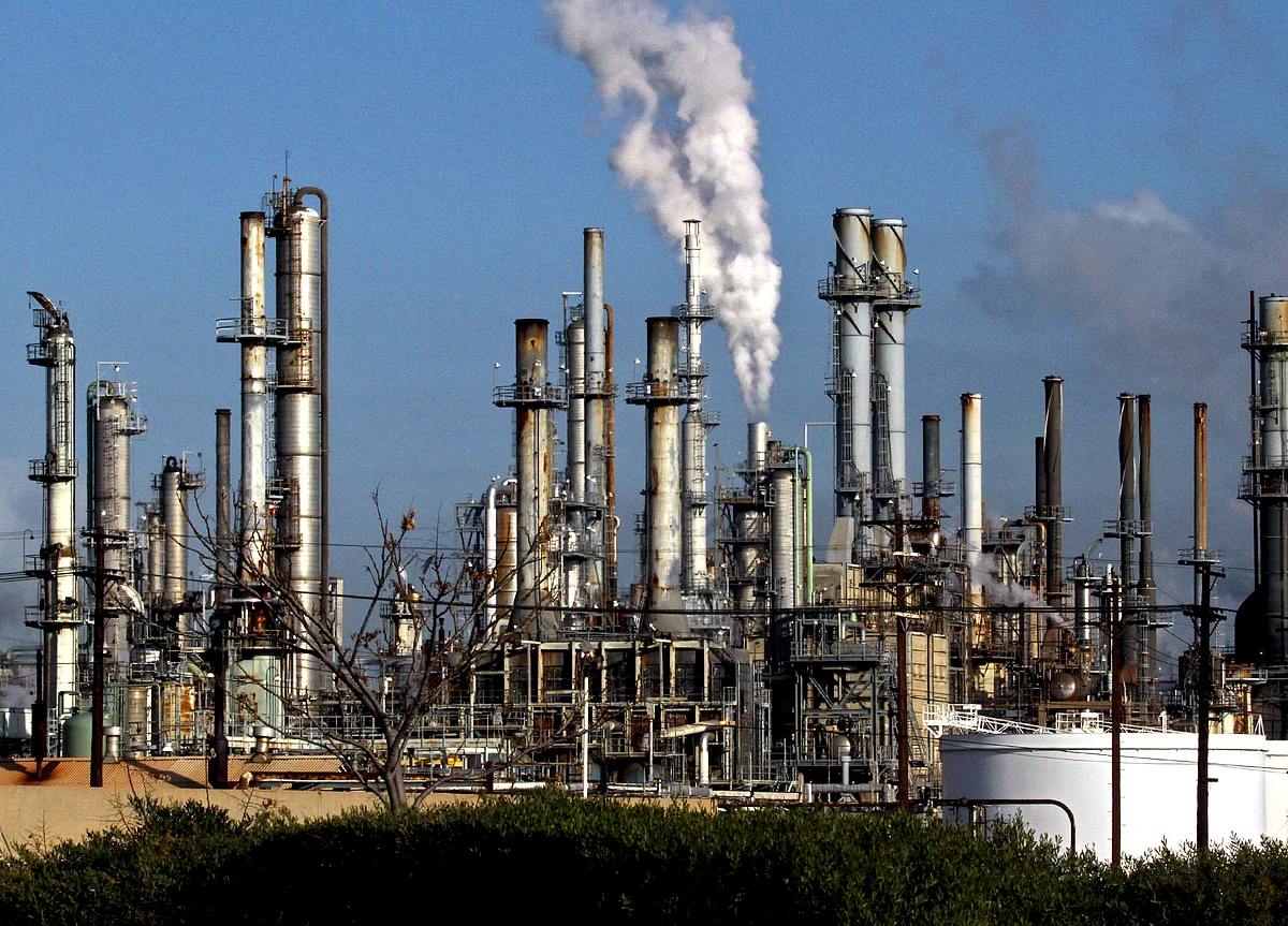 Q3 Earnings: Analysts Expect Muted Recovery In Oil Firms’ Refining Margins