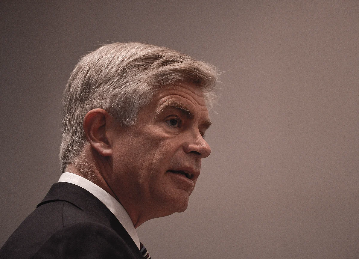 Fed's Harker Says He Didn't Back Last Week's Interest-Rate Cut