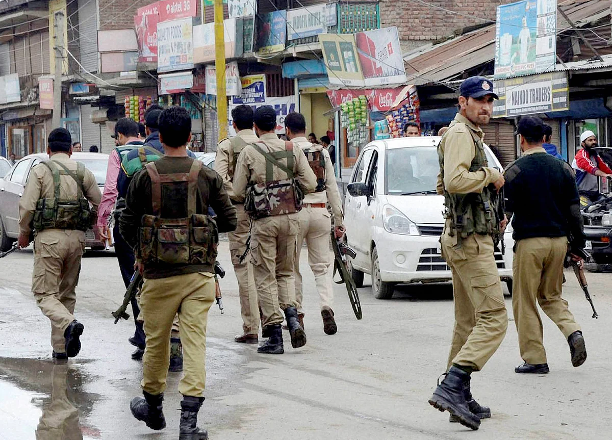 J&K People’s Conference Moves Supreme Court Against Abrogation of Article 370