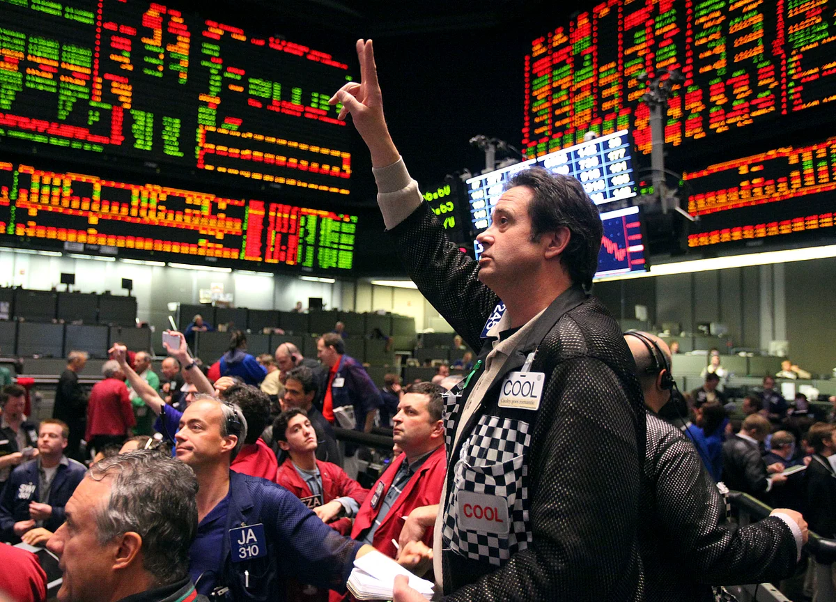 Risk Rally Spreads as Dovish Fed, Economic Data Beat Back Bears