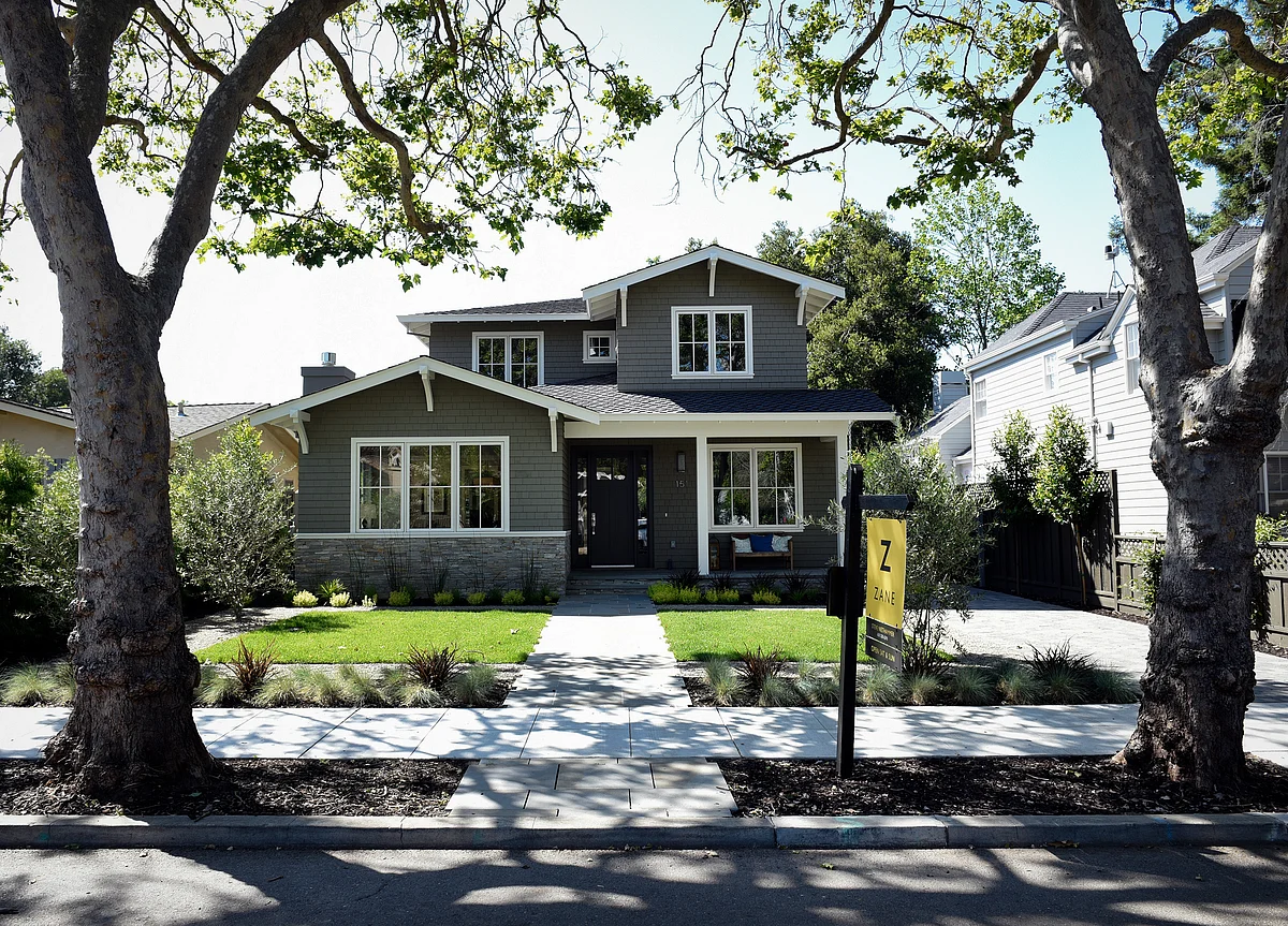 U.S. Existing-Home Sales Fall More Than Forecast
