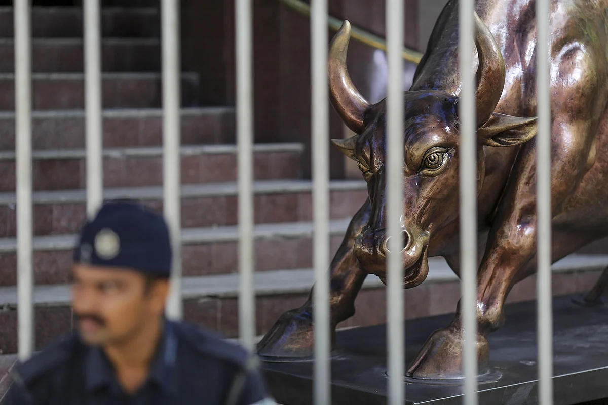 Sensex, Nifty Stage A Recovery As Banks Make A Strong Comeback