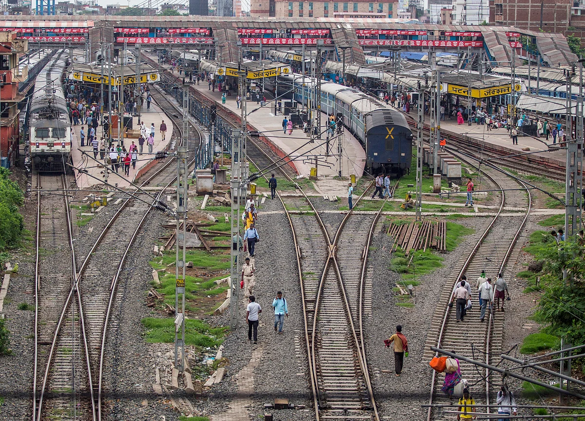 Cabinet Gives Approval To Electrify Remaining 13,000 Km Of Rail Tracks
