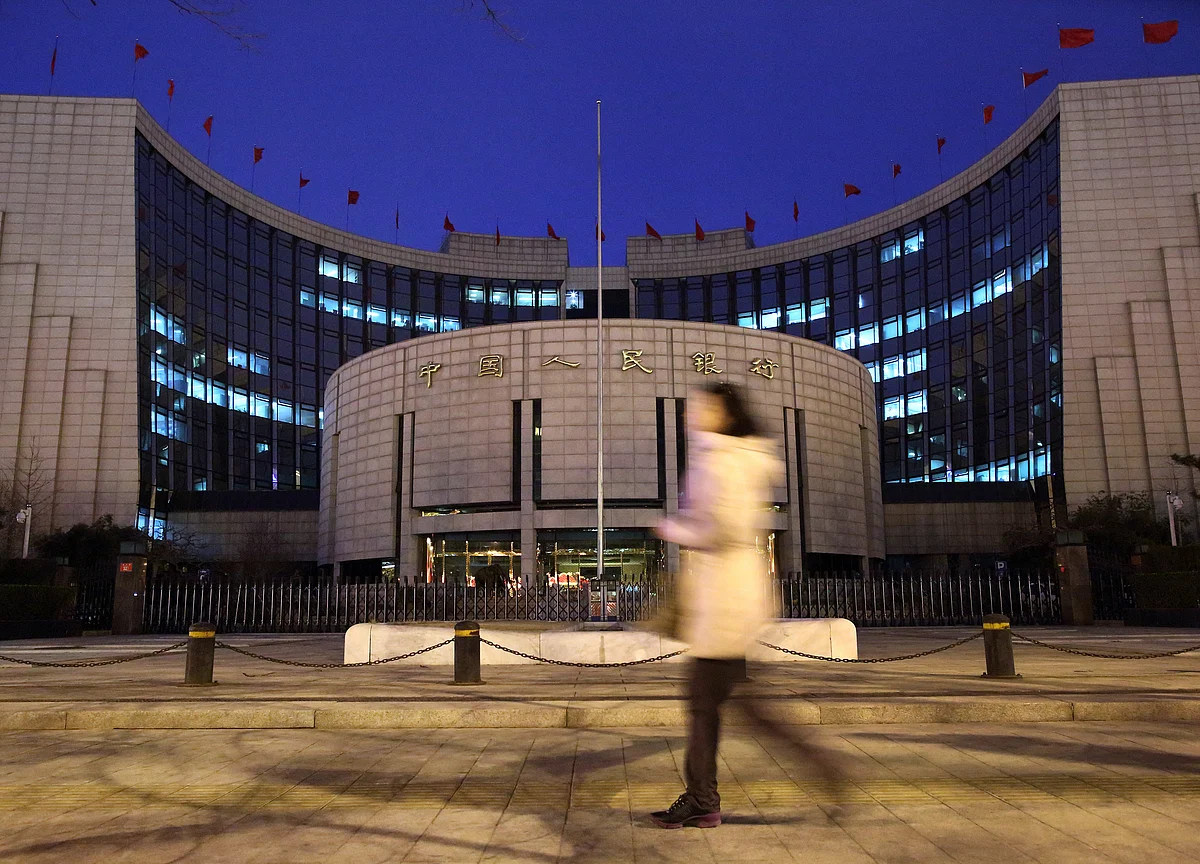 The Pros and Cons of a PBOC Rate Cut as China's Economy Slows