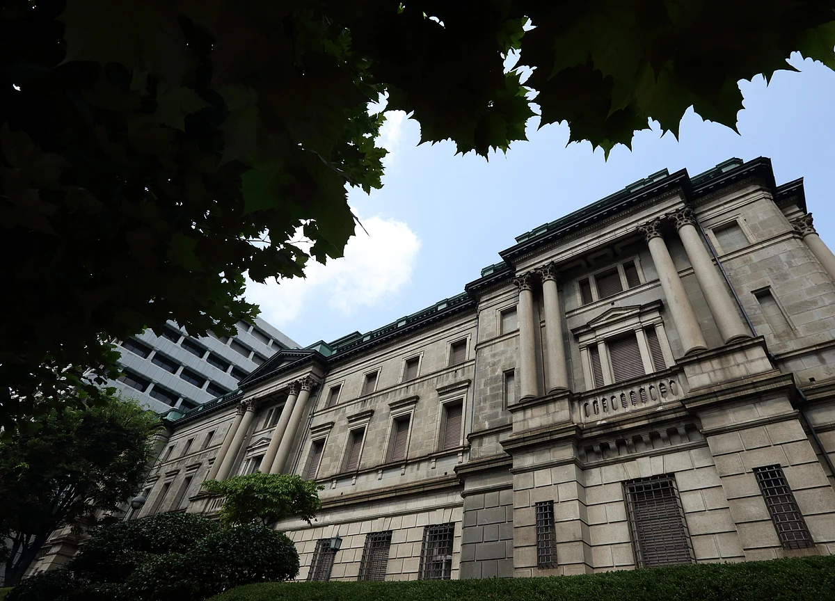 Team BOJ Is Back in Business While Government Sinks in Scandal
