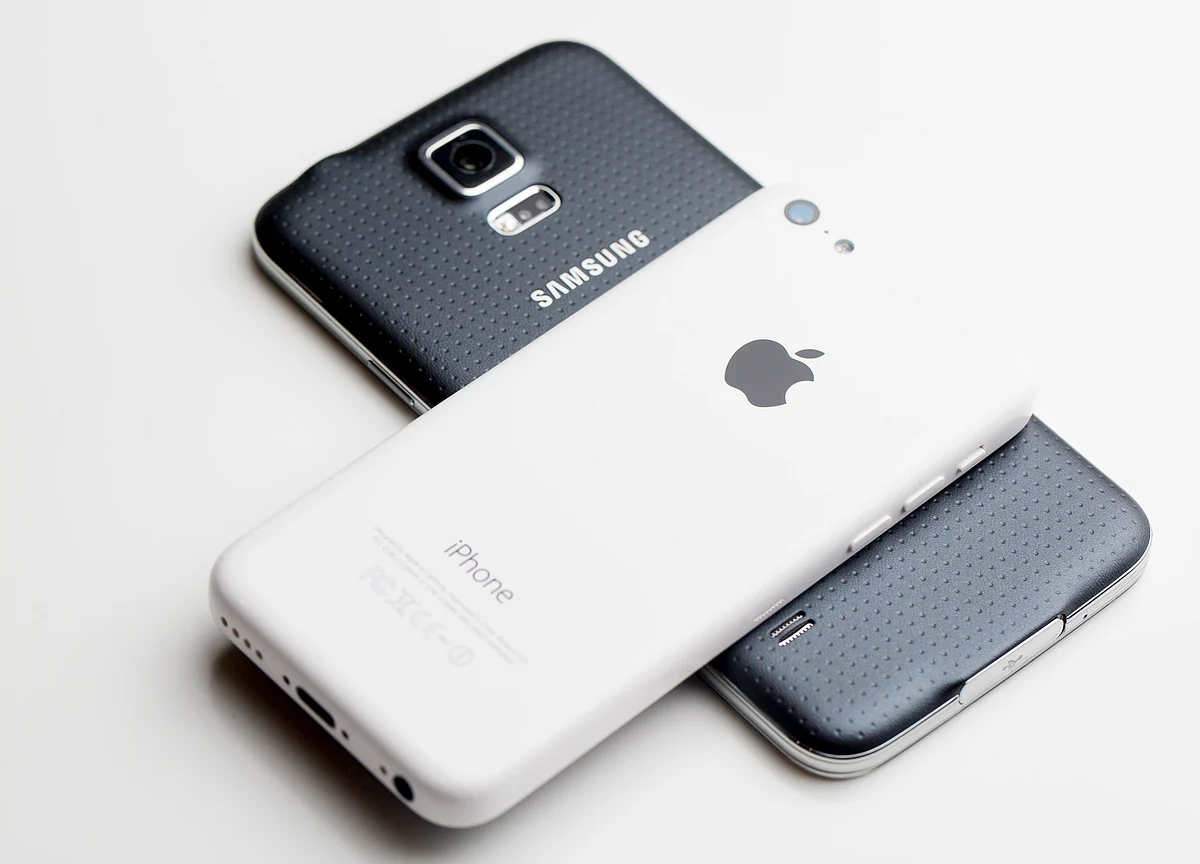 Samsung to Take on iPhone’s Popularity With Big Camera Overhaul