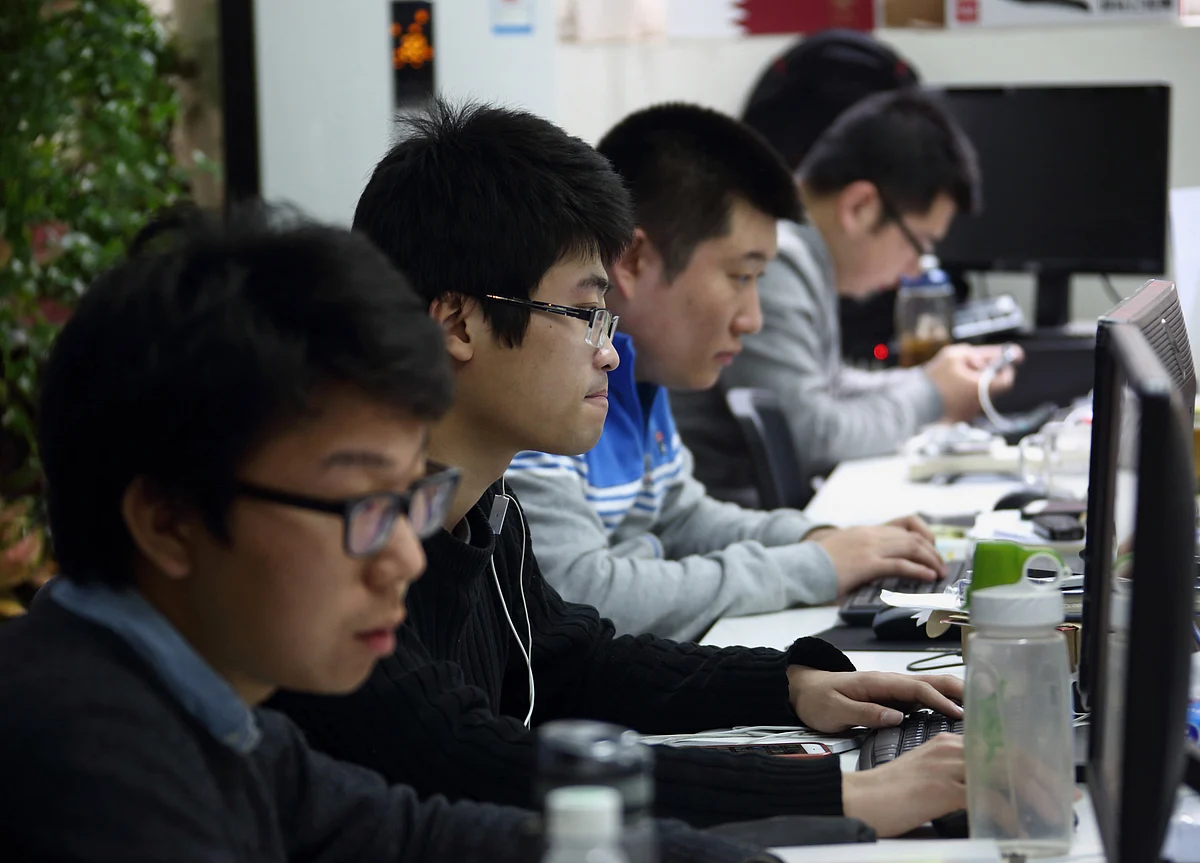 U.S. Signals It Will Implement Rule Curbing China Tech Threats