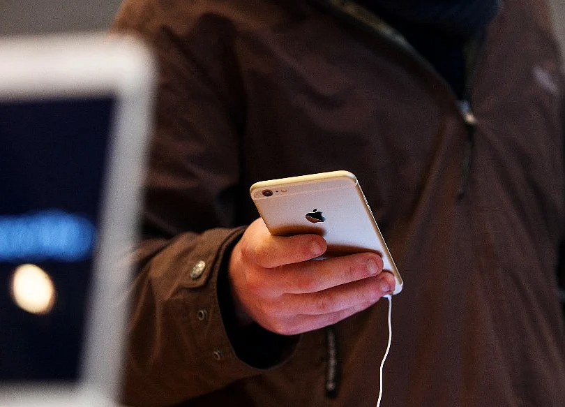 iPhone Maker Misses Out While Apple Investors Make 950% Return