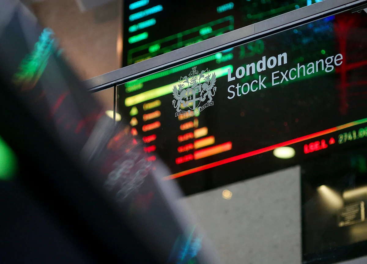 Quadrillion-Dollar London Market Bats Away Brexit Blues