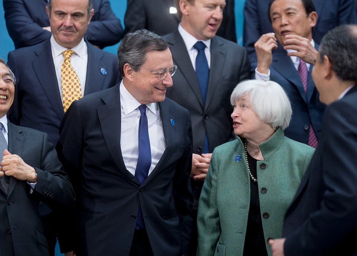 Instead of Great Divergence, Central Banks Converging Again