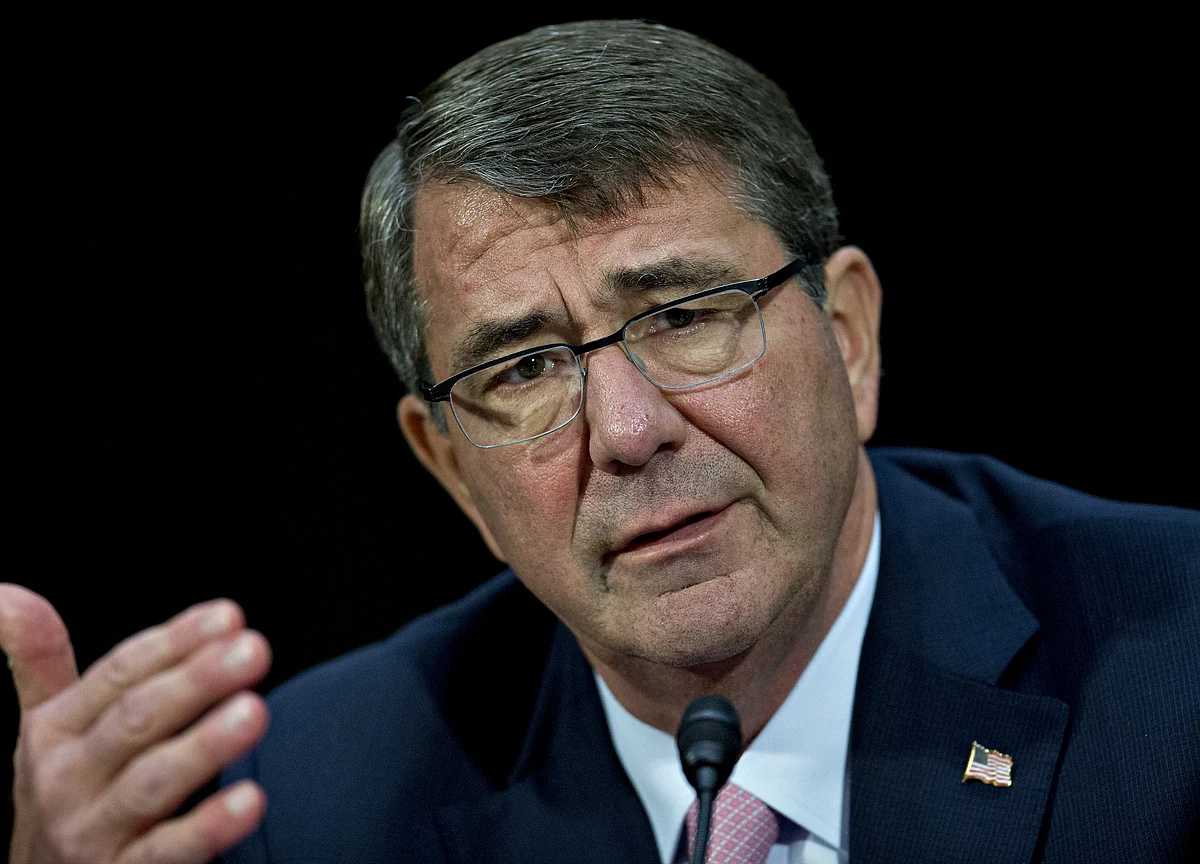 Islamic State Moves to Develop Chemical Weapons, Carter Says