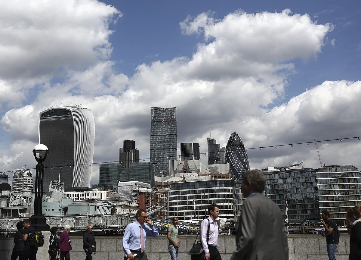 EU Has More to Lose Than U.K. If Brexit Curbs Trade, Study Finds