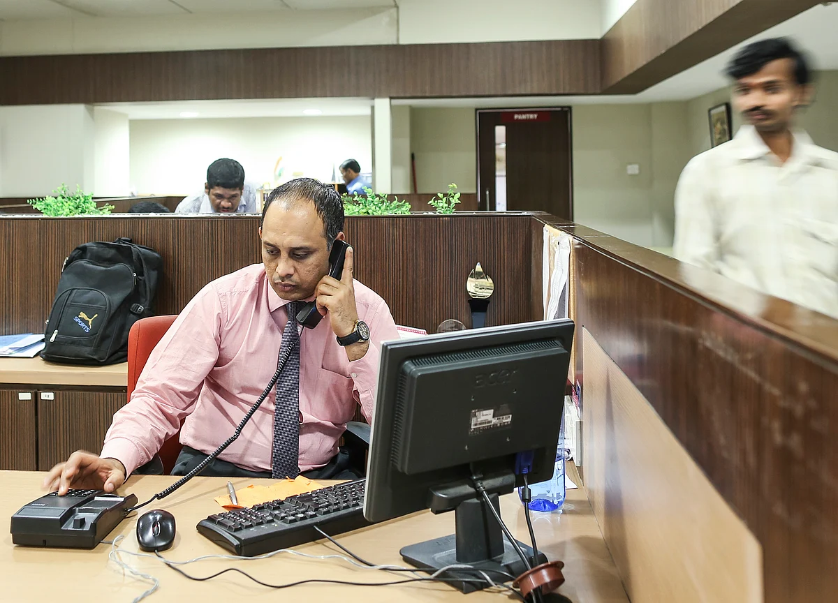 Banks May Face Challenges From SEBI’s Revised Debt Norms, Says ICRA