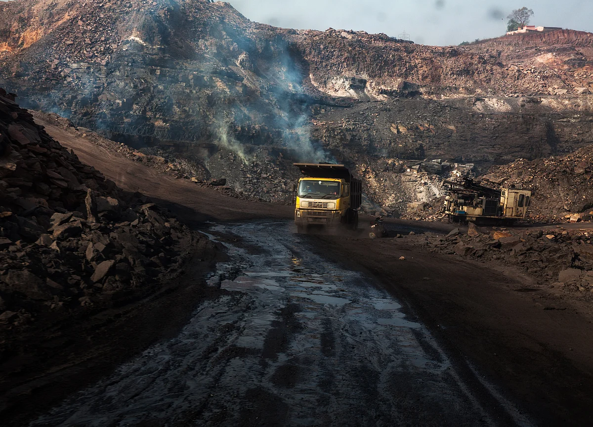 Supreme Court Seeks Centre’s Reply On Plea For Quashing Of 358 Mining Leases