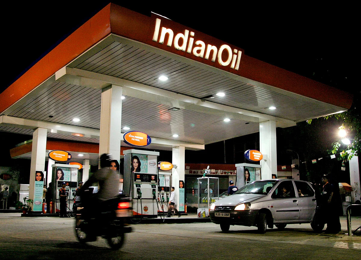 Indian Oil Marketing Firms At Risk As Government Seeks Higher Returns, Fitch Says