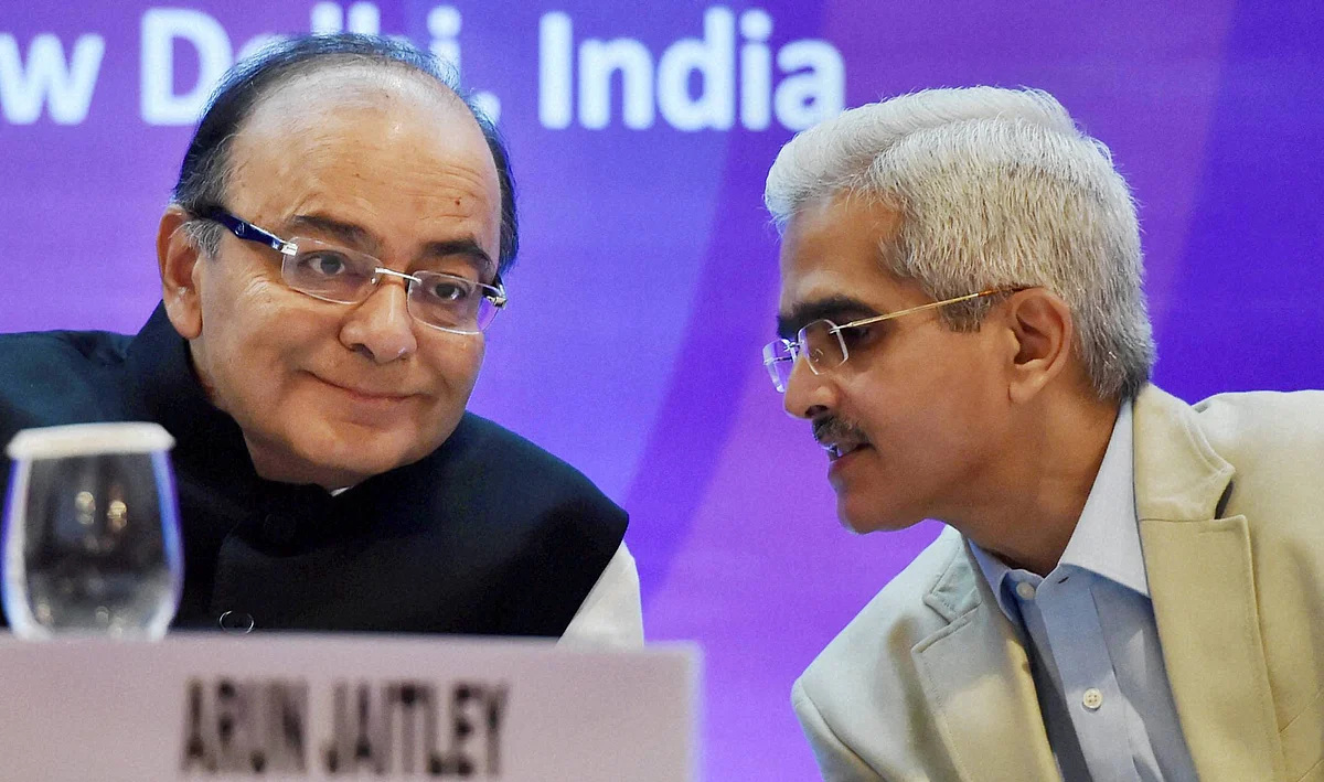 Union Finance Minister Arun Jaitley and Shaktikanta Das, Secretary (Economic Affairs) during the BRICS India 2016 Seminar (Source: PTI) 
