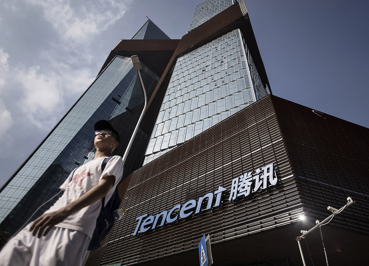 Tencent Investors Get Reality Check as Stock Falls After Results