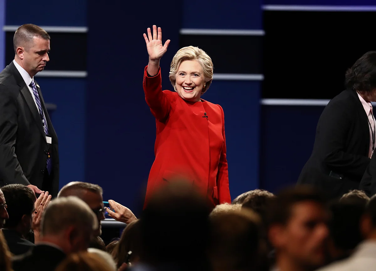 Hillary Clinton Is Meeting With Potential 2020 Candidates: Report