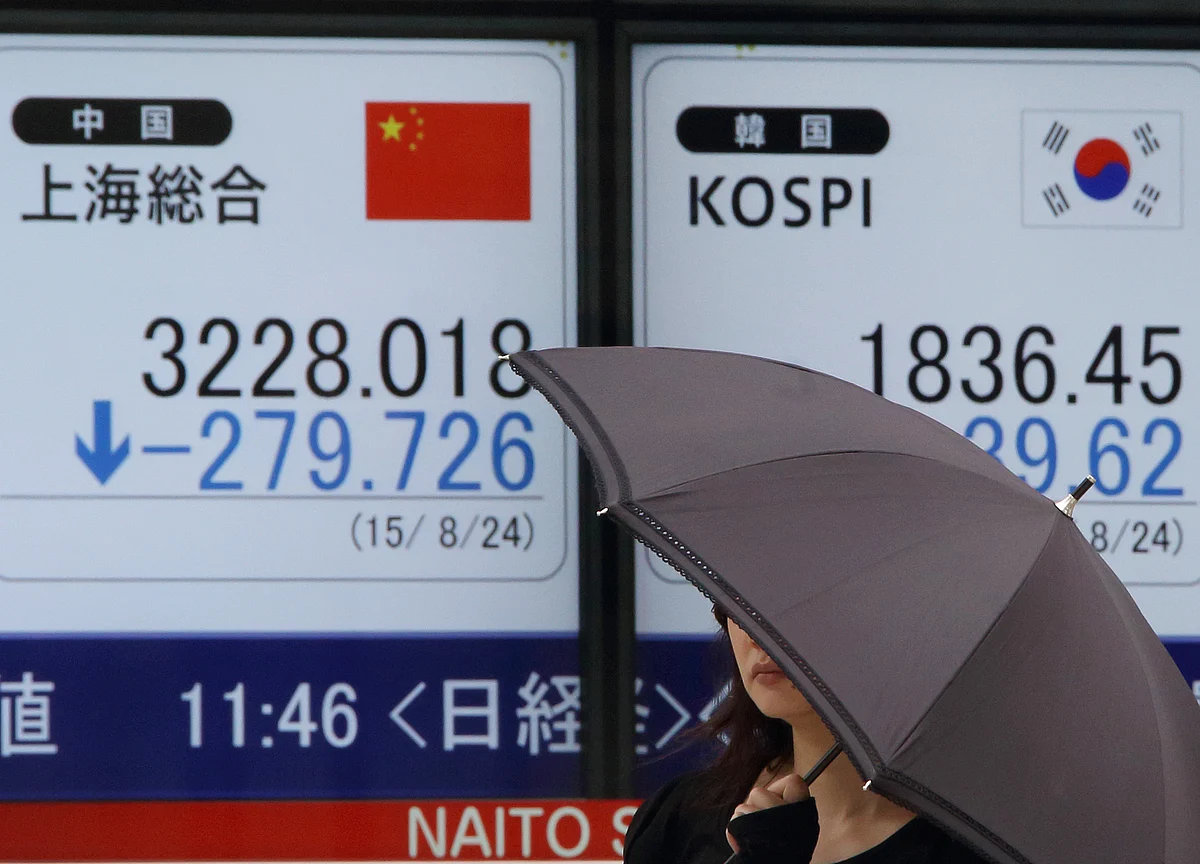 Stocks Rise, Bonds Fall as Tariffs, Jobs Data Loom: Markets Wrap