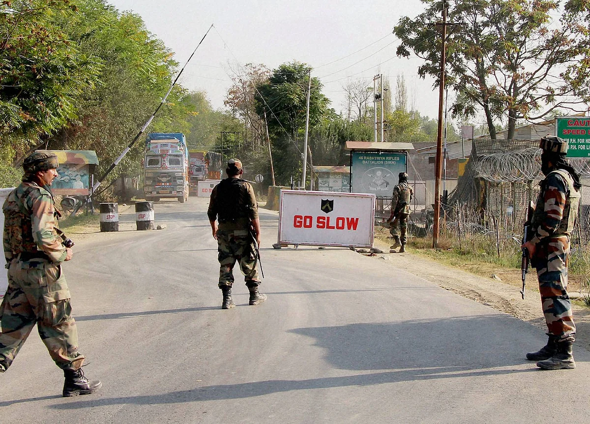Supreme Court Tells Government Panel To Look Into Internet Issues In Kashmir