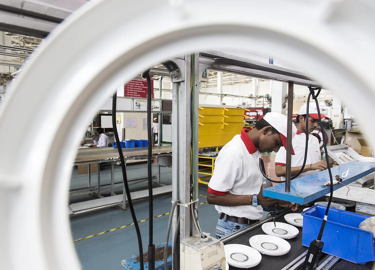 India’s Manufacturing PMI Slows In September; New Export Orders Rise