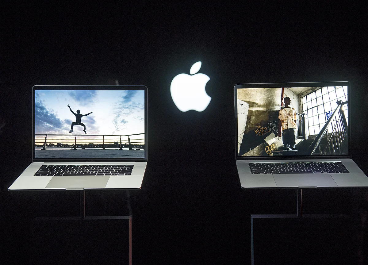 Apple’s Record High Edges Out Microsoft Amid Trade Deal Hope