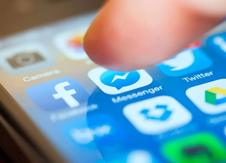 Facebook Shares Rise on Optimism for Banking Relationships