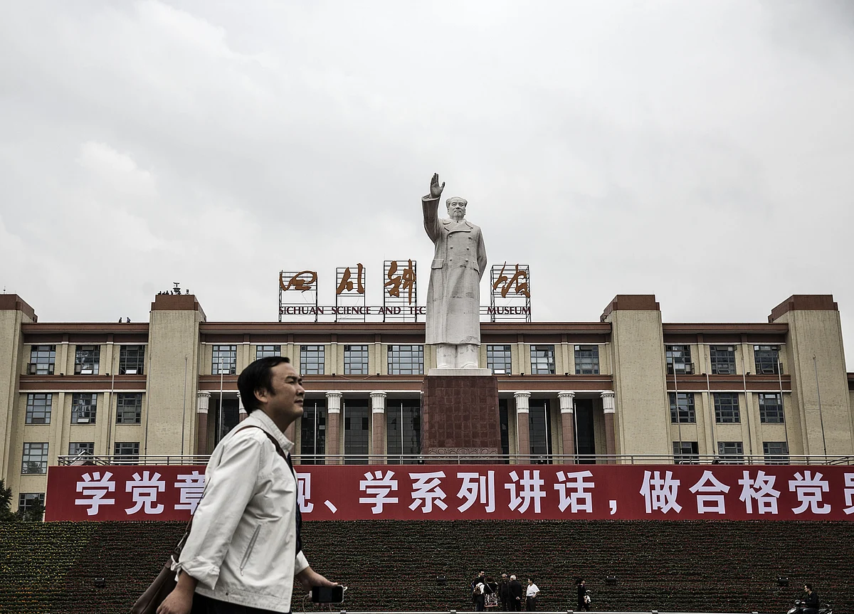 Why China Is Sentencing a Tycoon to Death