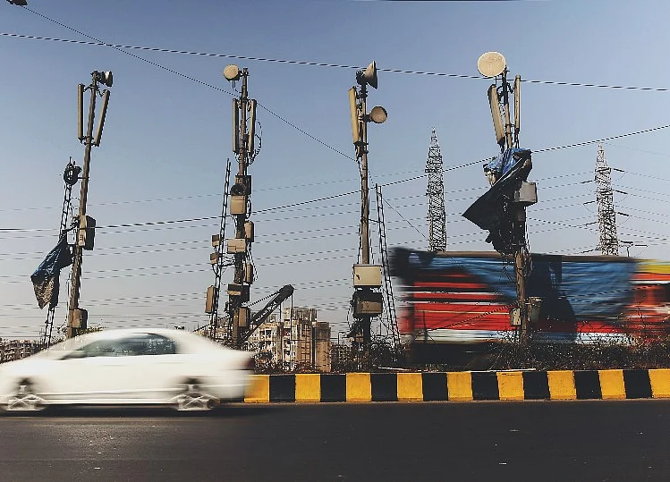 TRAI Proposes To Withdraw 50 Paise Charge On SMS Beyond Daily Limit Of 100 Messages