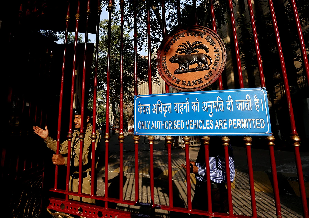 RBI’s CRR Shock Sinks Banking Stocks, Halts Bond Market Rally