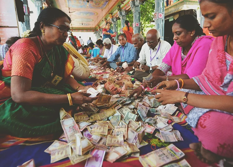 Tracking The Demonetisation Math