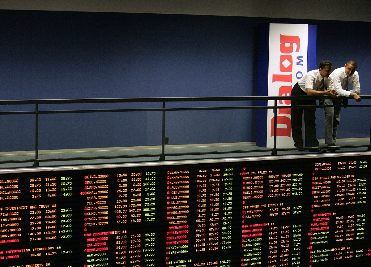 Stocks Roar on Stimulus Bets as Nasdaq Jumps 2.5%: Markets Wrap