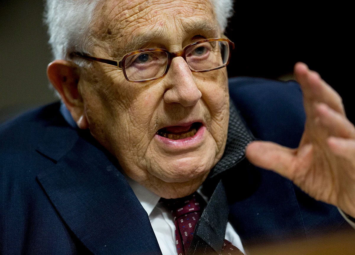 Kissinger Says U.S. and China in ‘Foothills of a Cold War’