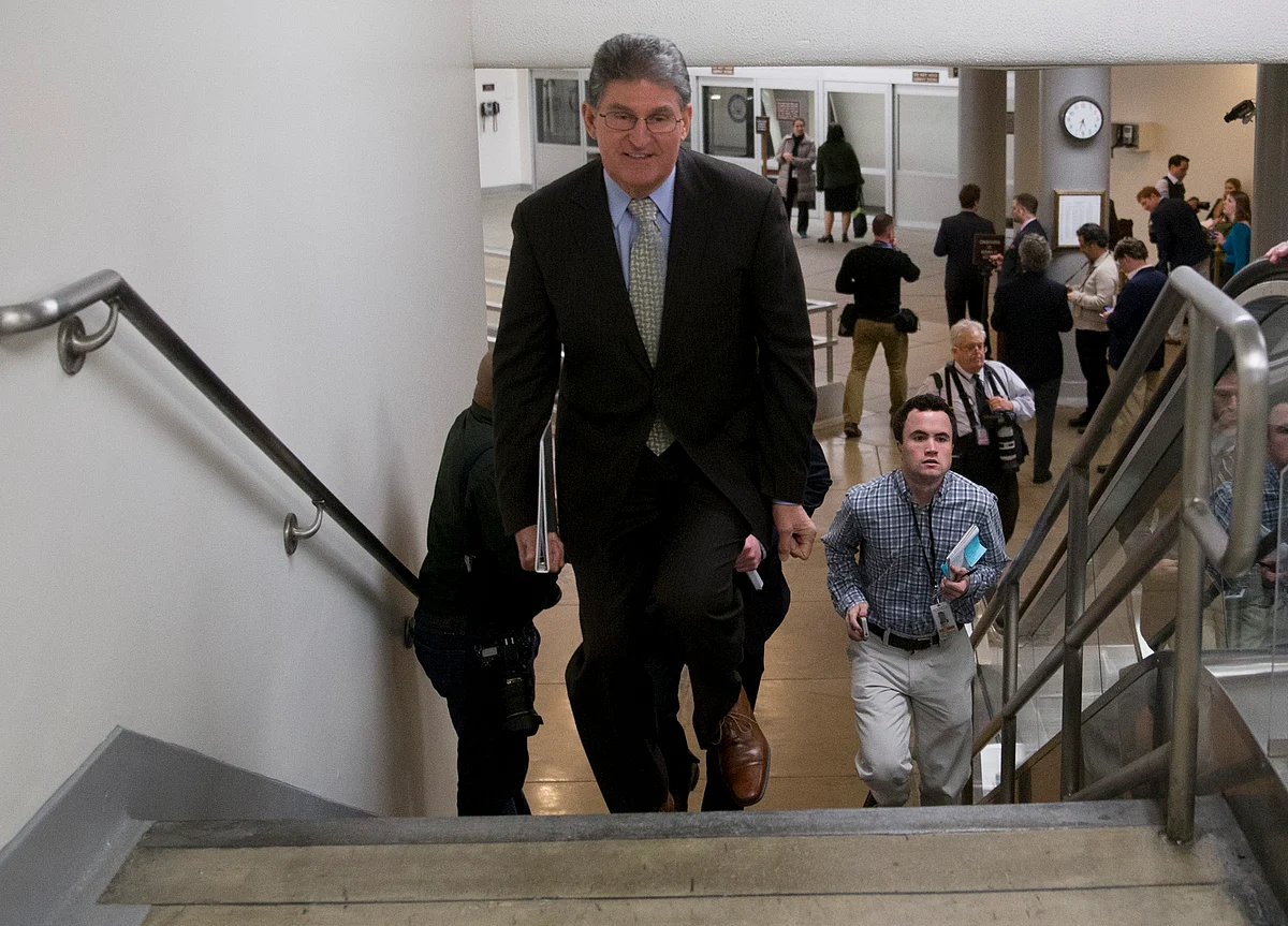 Foreign Information Allowed, Trump Team Says: Impeachment Update