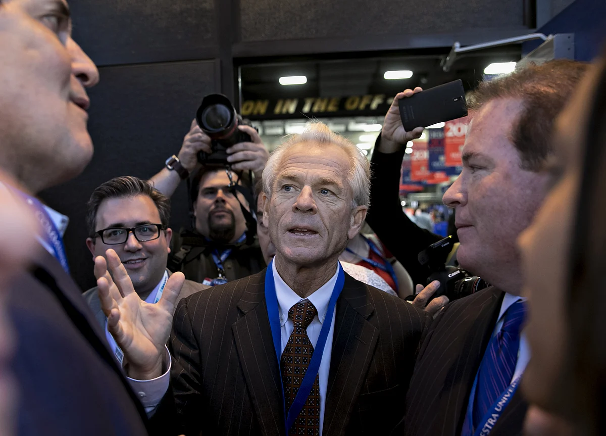 Navarro Sees Dow at 30,000 If Two of Trump’s Wishes Come True