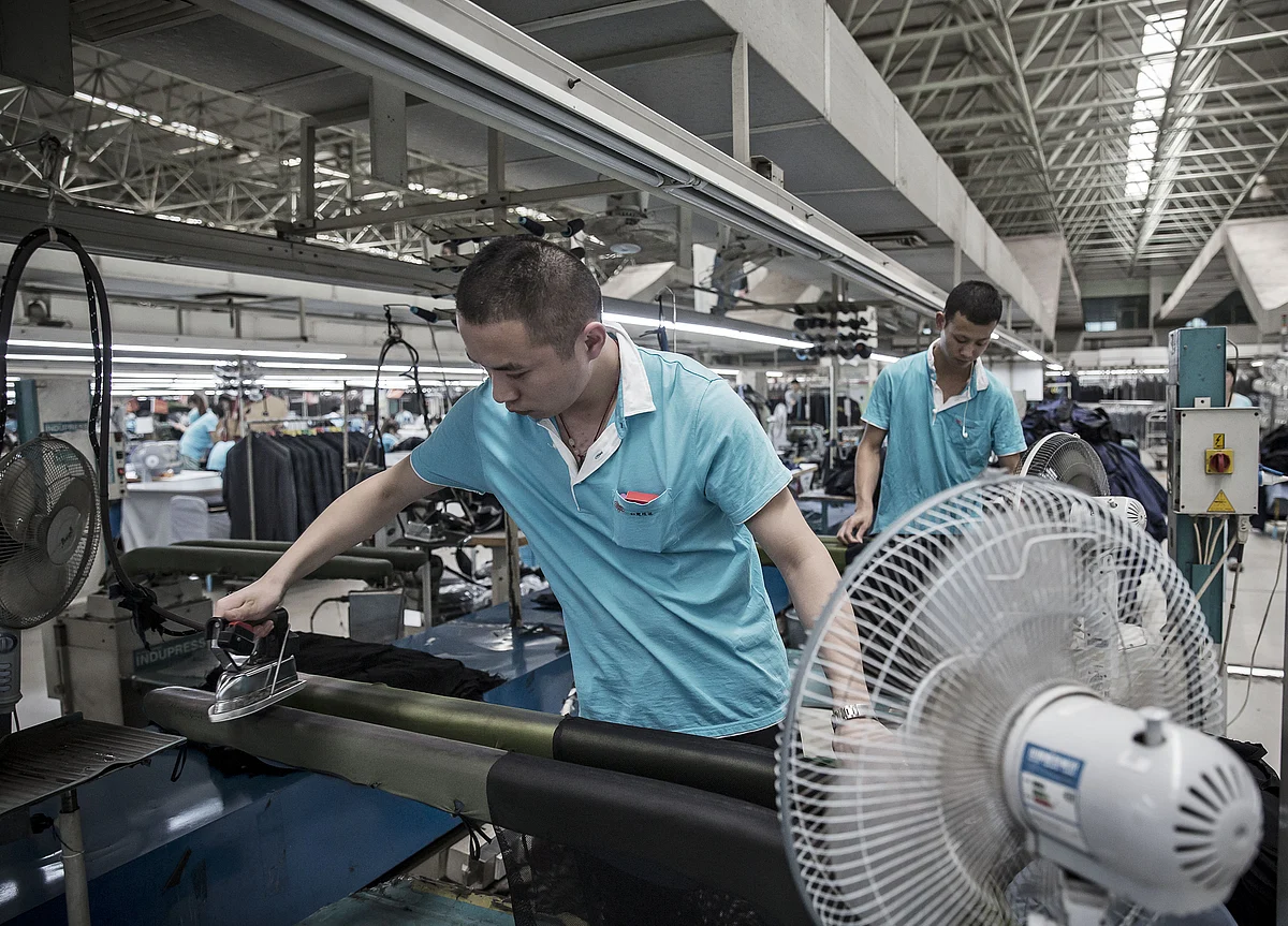 Slowing Economy and Deflation Cause China’s Company Profits to Drop