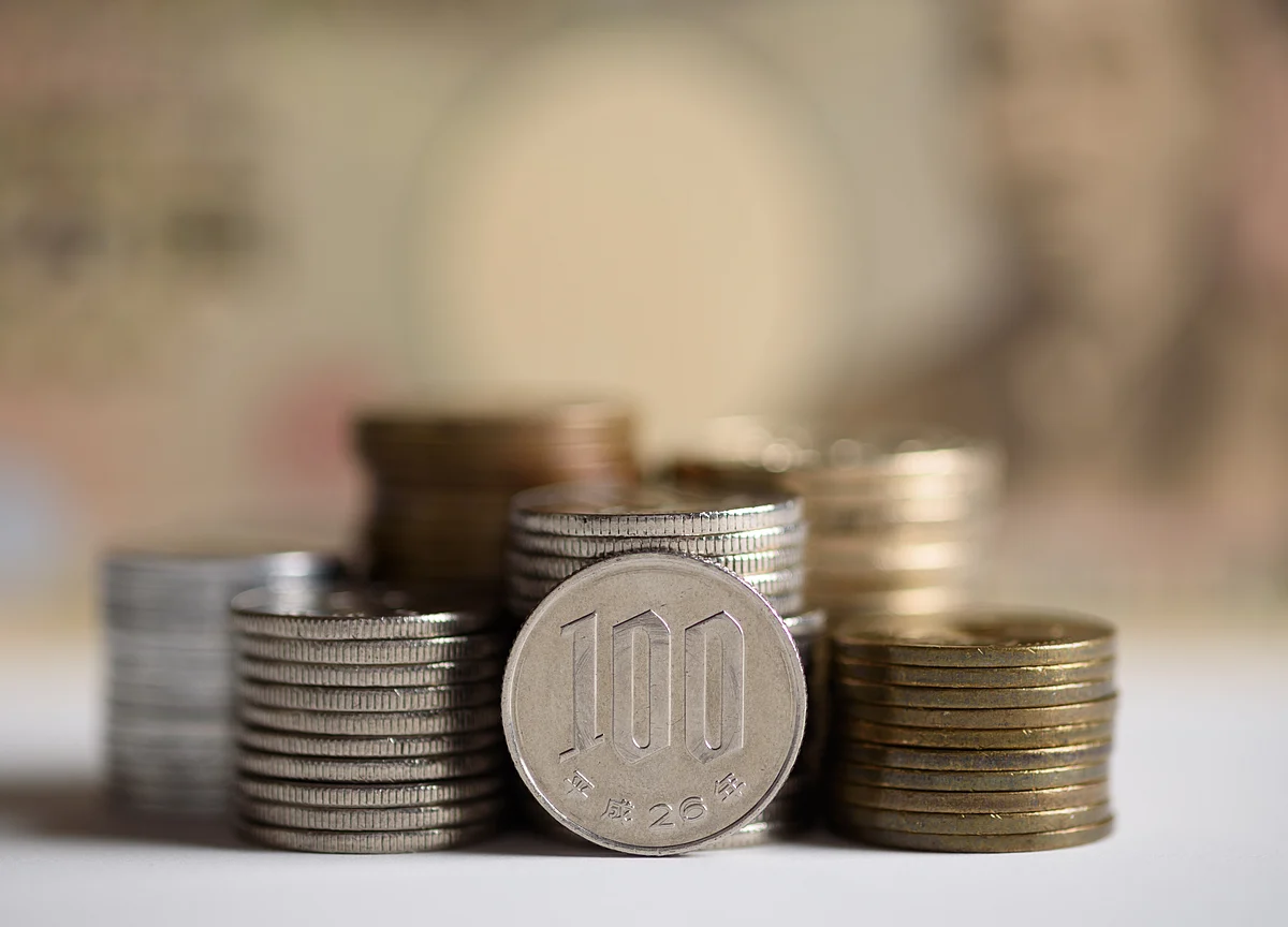 Goldman Says Yen Offers a More Attractive Hedge Than Gold