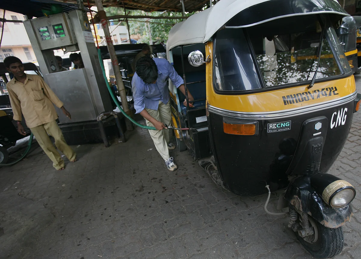 India Seen Emulating China Growth in LNG Use to Fight Pollution