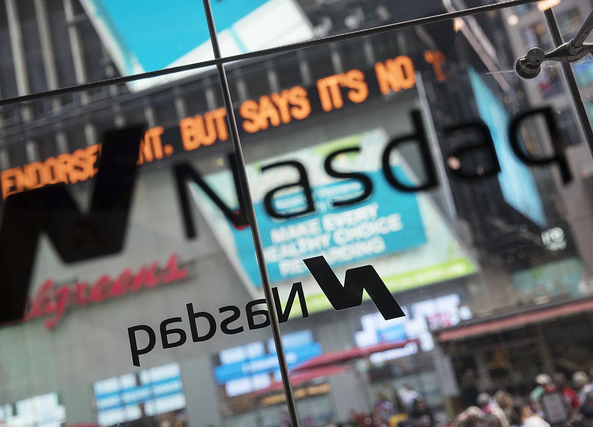 Record $100 Billion Buyback Proves Strategy to Beat U.S. Stocks
