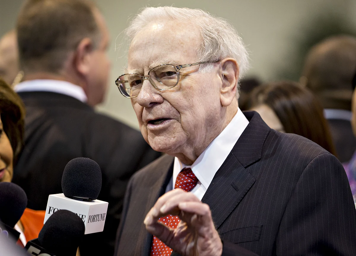Warren Buffett Chooses New Path for Newspapers After Lamenting Decline