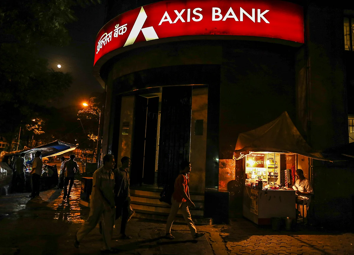 Axis Bank Aims For 18% Return On Equity On Sustainable Basis
